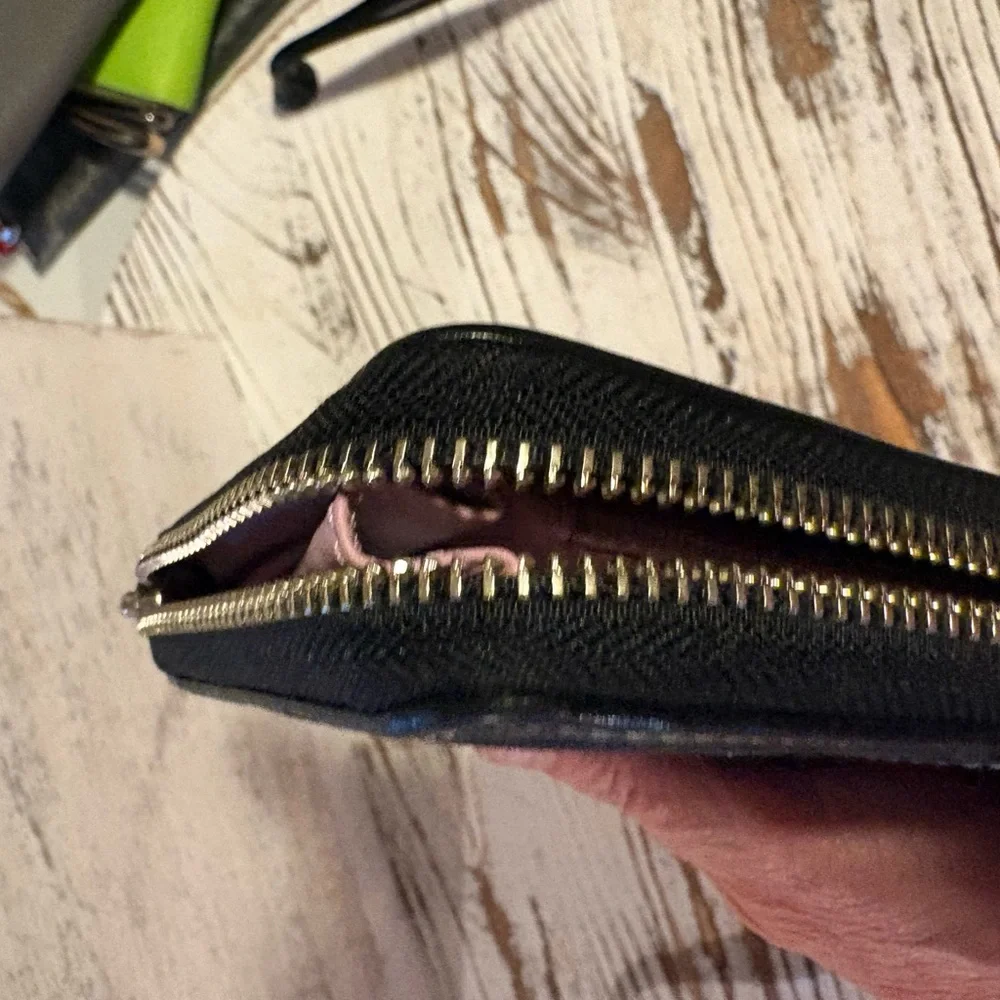 Coach Signature Black Wallet